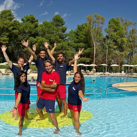 Futura Club Spiagge Bianche Hotel Fontane Bianche Bagian luar foto