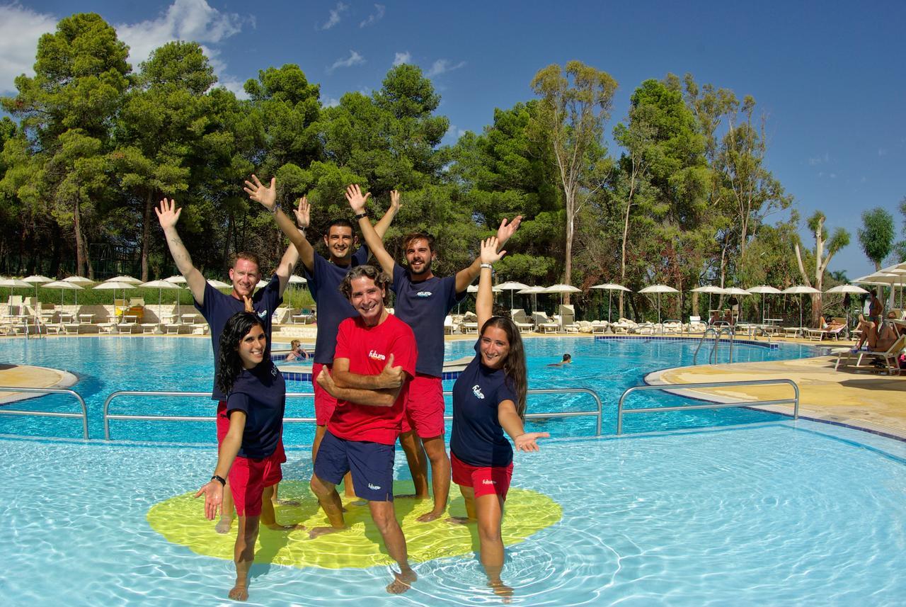 Futura Club Spiagge Bianche Hotel Fontane Bianche Bagian luar foto