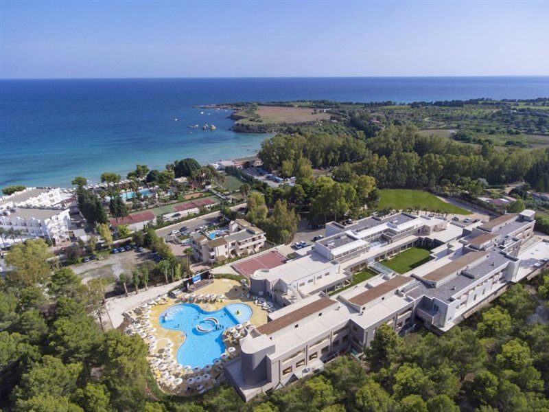 Futura Club Spiagge Bianche Hotel Fontane Bianche Bagian luar foto